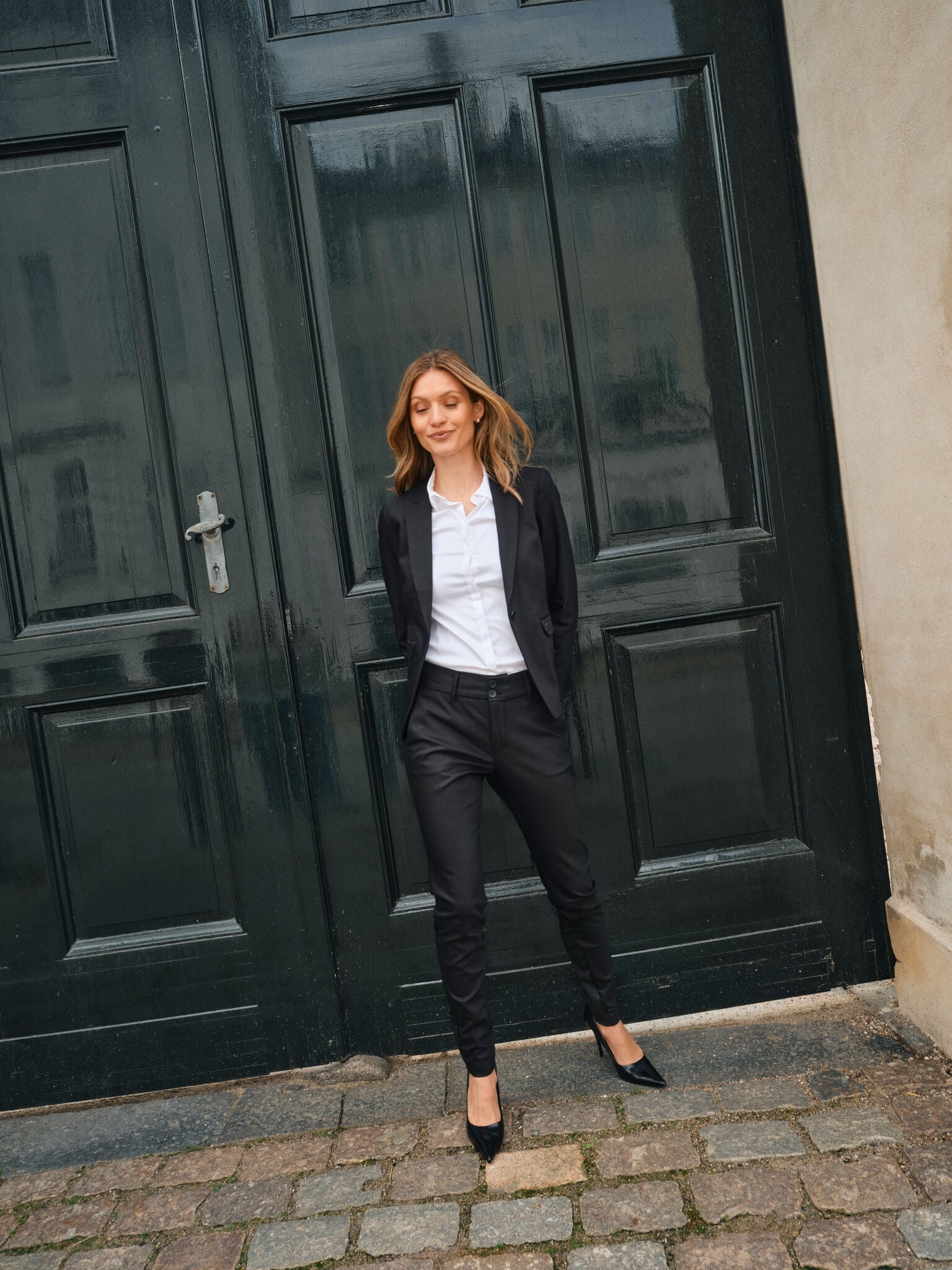 Modelshot / Black / Detail